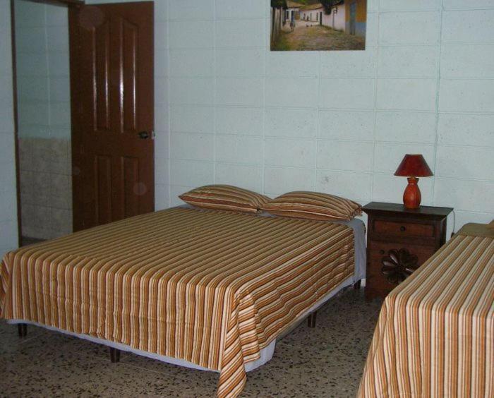 Guesthouse Dos Molinos B&B San Pedro Sula Zimmer foto