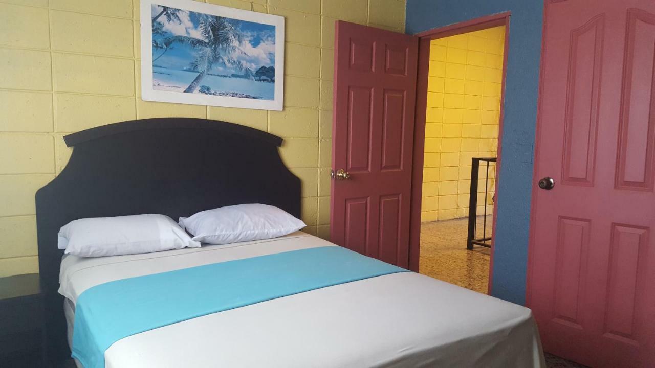 Guesthouse Dos Molinos B&B San Pedro Sula Exterior foto